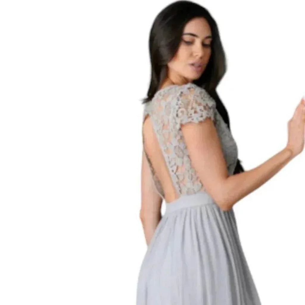 Robe longue ouverte au dos